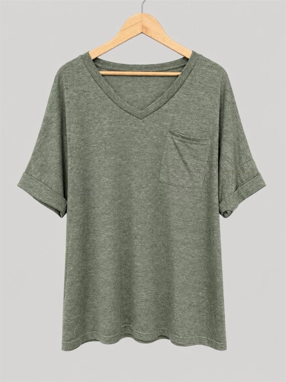 Emery Rose Women’s V-Neck Pocket Tee - Olive Green 4XL